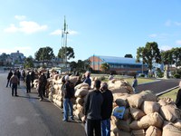 EXÉRCITO - Batalhão apoia entrega de mais de 81 mil peças de roupa arrecadadas em campanha