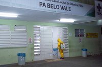 EXÉRCITO - Grupo de artilharia antiaérea realiza desinfecção de locais públicos em Sete Lagoas (MG)