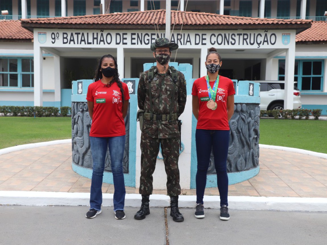 HOMENAGEM A ATLETA-01-06.jfif