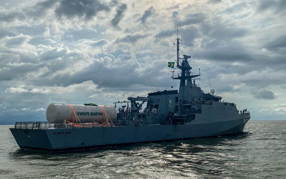 navio com cilindro_4.png