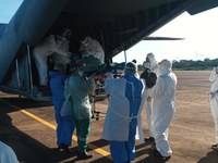 Forças Armadas transferem 13 pacientes de Porto Velho para Curitiba