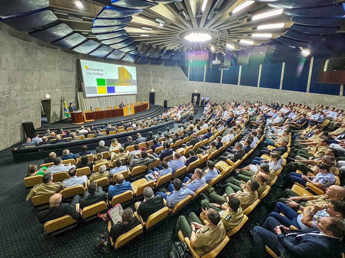 Aula Magna MD - Curso de Altos Estudos em Defesa - Érico Alves-MD-40.jpg