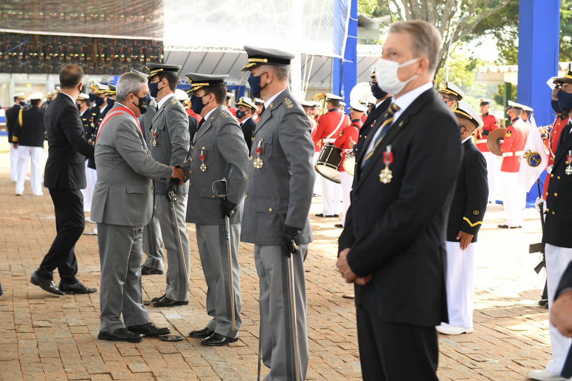 Foto entrega das comendas.jpg