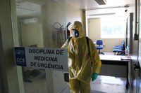 Militares mantêm higienização de hospitais e campanhas de doação de sangue