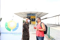 Militares orientam sobre a melhor forma de utilizar máscaras faciais