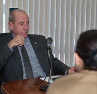 Ministro Azevedo destaca atuação das Forças Armadas em apoio à sociedade brasileira em Podcast do Exército Brasileiro