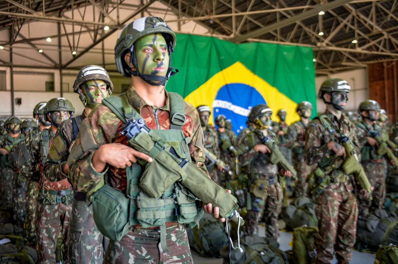 Ministro Da Defesa Acompanha A Terceira Fase Do Exercício Conjunto Meridiano — Ministério Da Defesa 