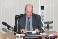 Ministro da Defesa discute atuação das Forças Armadas em podcast do Exército