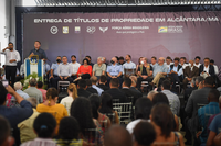Ministro da Defesa participa de solenidade de entrega de títulos de propriedade em Alcântara