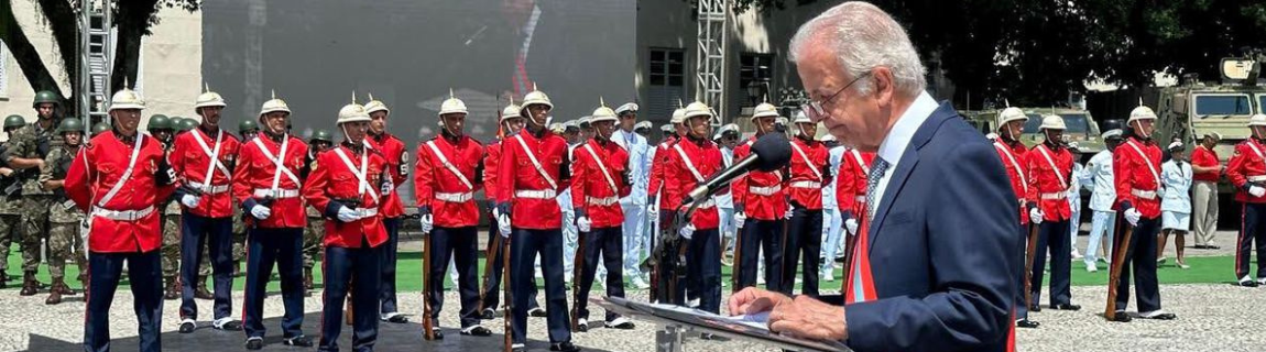 Ministro da Defesa prestigia cerimônia de 216 anos da criação da tropa anfíbia da Marinha