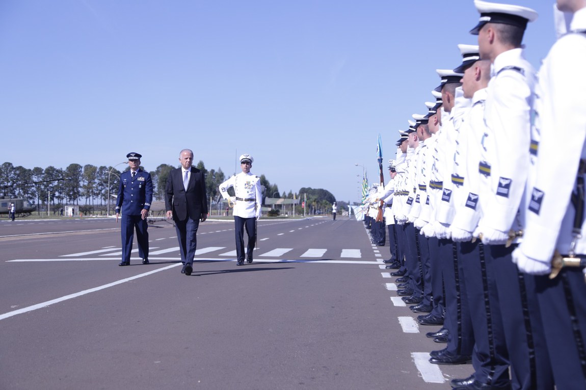 Cerimônia alusiva à entrega de espadins na AFA - Antônio Oliveira (2) (1).jpg