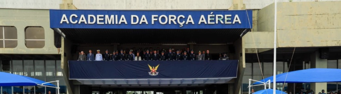 Ministro José Mucio preside formatura de aspirantes da Força Aérea