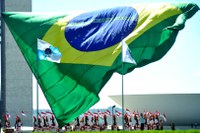 No Dia da Bandeira, o símbolo nacional completa 132 anos