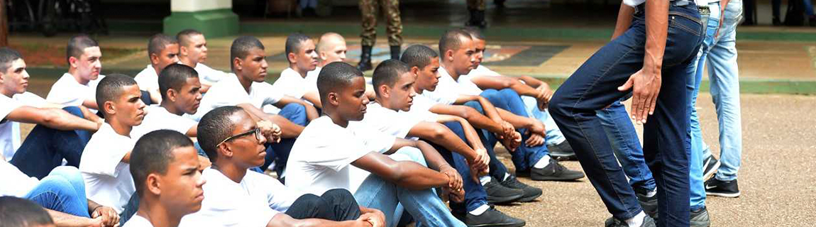 Exército Brasileiro - Alistamento Militar! Você ainda não se alistou? O  prazo se encerra dia 30 de junho. Assista ao vídeo e saiba mais:   Foto tirada durante o acampamento dos soldados