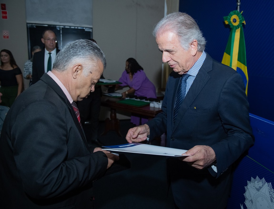 20231027 - Solenidade em Homenagem ao Dia do Servidor Público - Hamilton Garcia (10 de 105).jpg