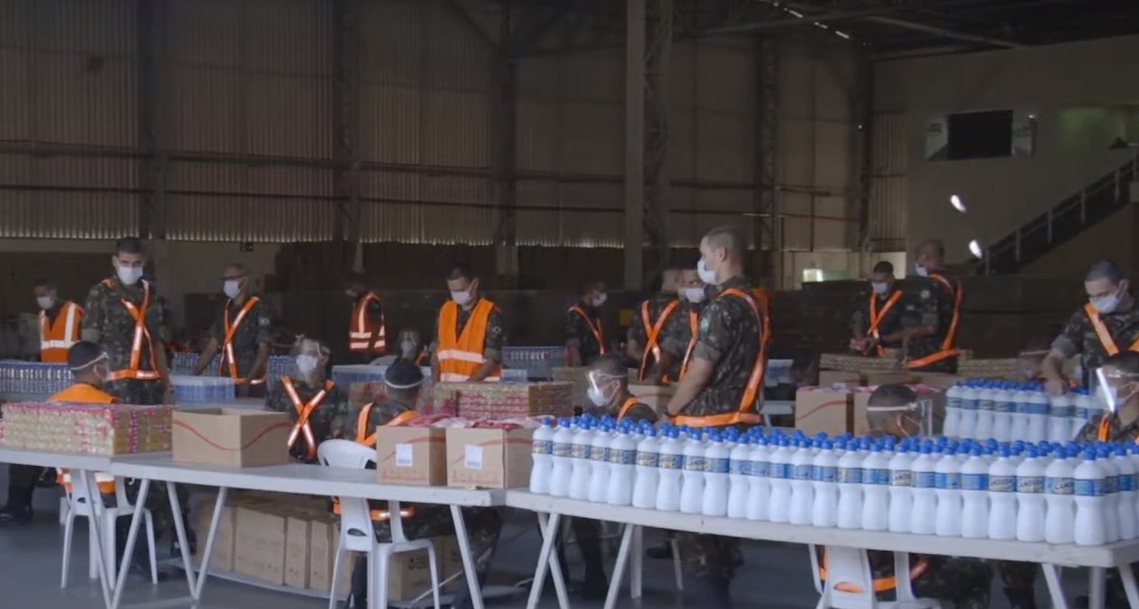 montagem de kits 01.jpg