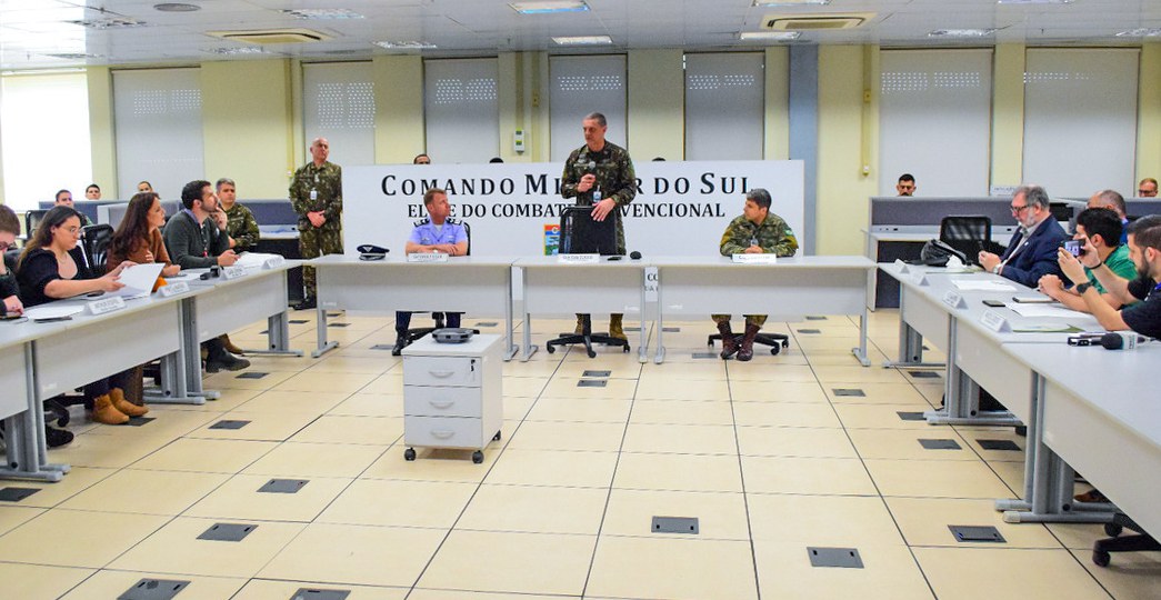 Coletiva - publicação-1.JPG