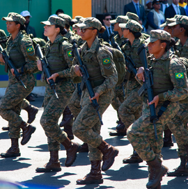 Desfile, exposição e apresentação aérea marcam a Semana da Pátria