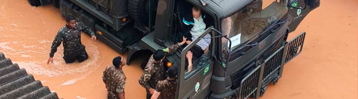 Defesa mobiliza 423 militares para apoiar municípios atingidos por chuvas em Minas Gerais