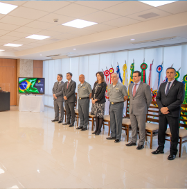 Defesa celebra marco histórico e lança selo da 100ª edição do Projeto Rondon