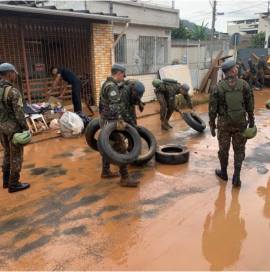Forças Armadas atuam na recuperação de cidades atingidas por chuvas em MG