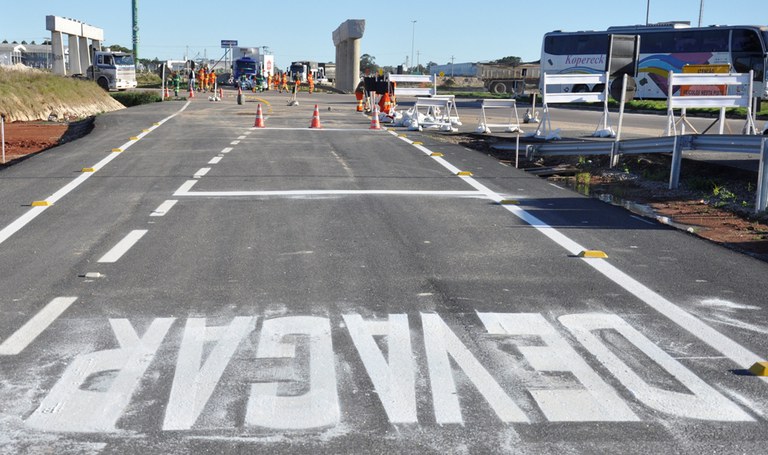 Atenção usuário: Desvio na saída de veículos da BR-293, em Pelotas(sentido Porto Alegre) 
