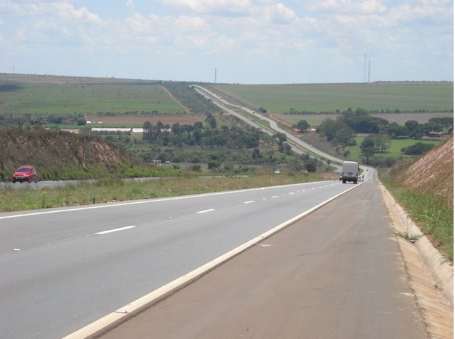 Balanço do PAC 2 destaca obras em rodovias