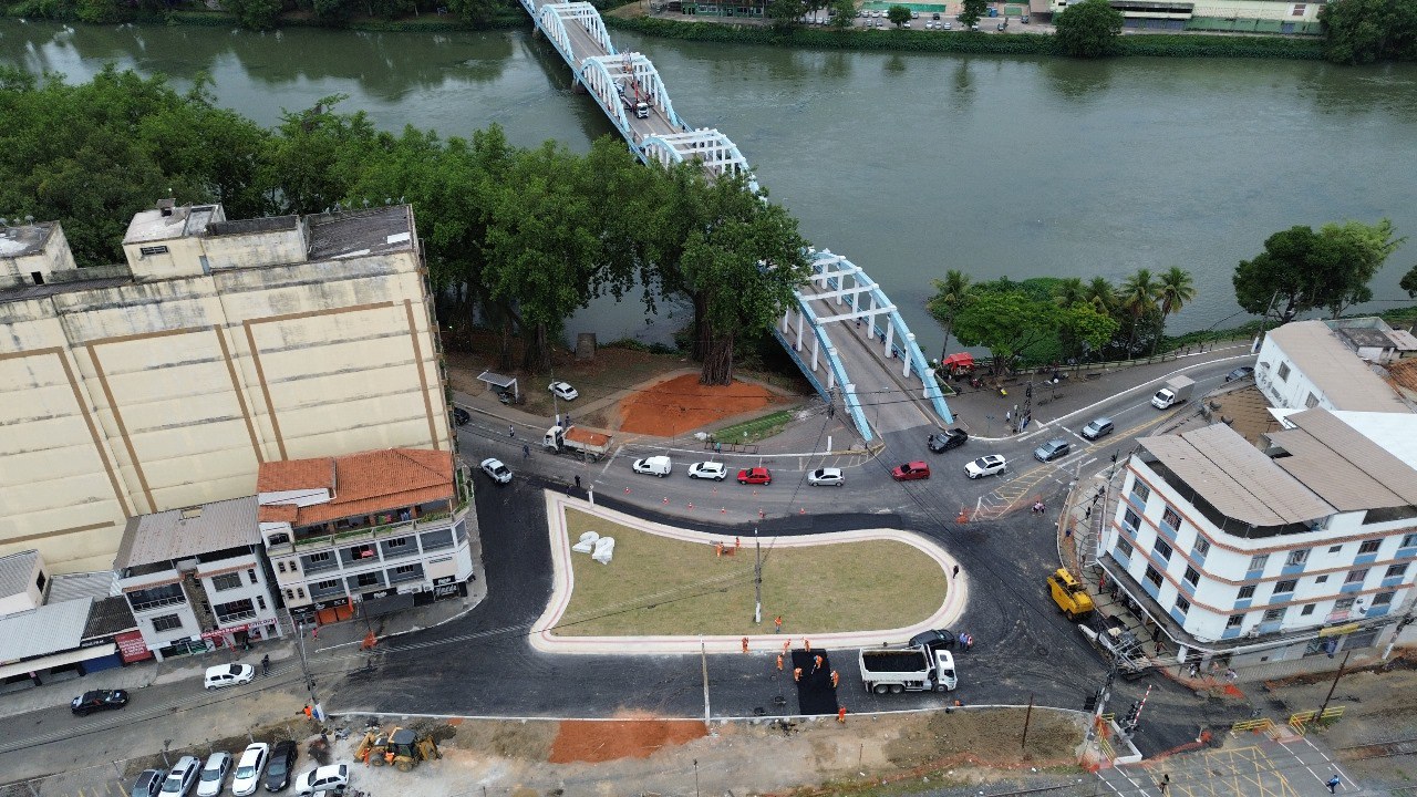 Travessia urbana em Barra Mansa (RJ)