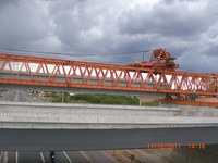 DNIT conclui colocação de vigas da BR-116/RS em apenas um dia