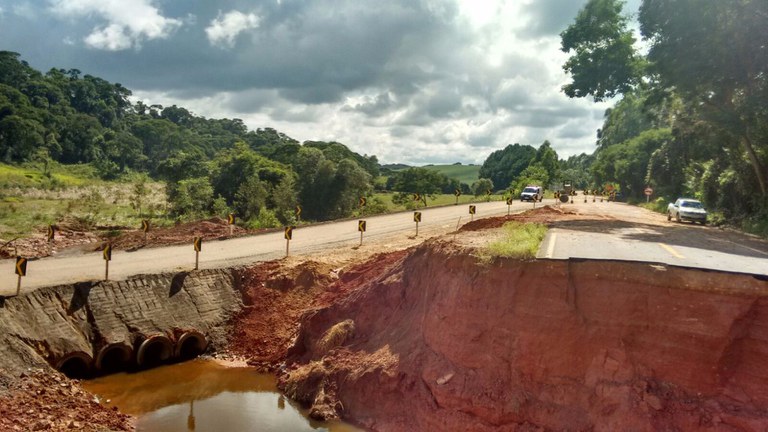 Desvio no Km 41 da BR-460/MG