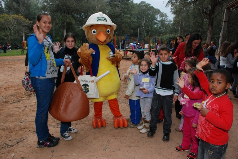 DNIT encerra Semana do Meio Ambiente com ações em Canoas, no Rio Grande do Sul
