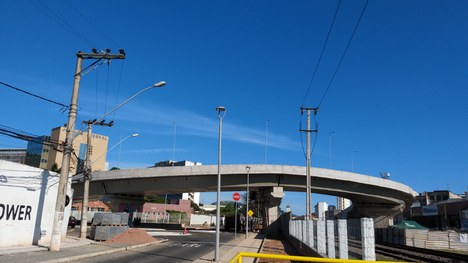 Viaduto Helio Fádel Araujo Juiz de FORA MG4.jpg