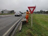 DNIT executa serviços de manutenção em rodovias federais do Paraná