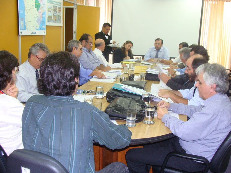 DNIT faz reunião para discutir projetos hidroviários em 2010