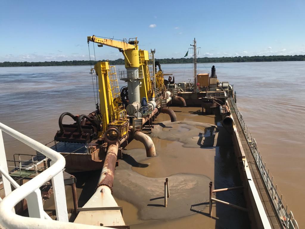 Dragagem no Rio Madeira