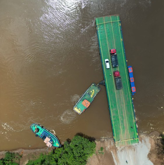 Balsa no Rio Piquiri