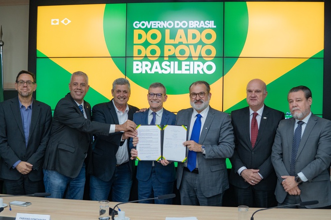 Assinatura de acordos para cessão de trechos ferroviários
