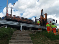 DNIT/PB instala defensas metálicas no município de Piancó na BR-361