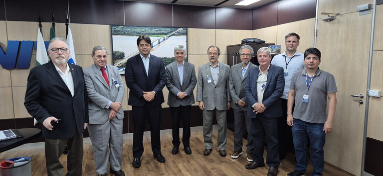 Líderes de associações em visita ao DNIT