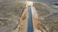Em parceria com o Exército, DNIT avança com as obras de pavimentação da BR-367/MG