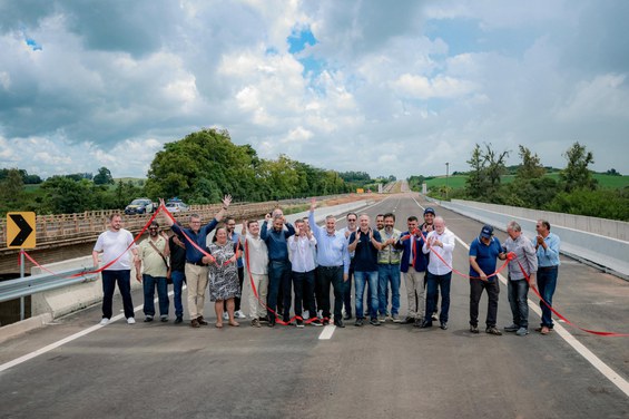 Ponte sobre o Rio Tabatingaí
