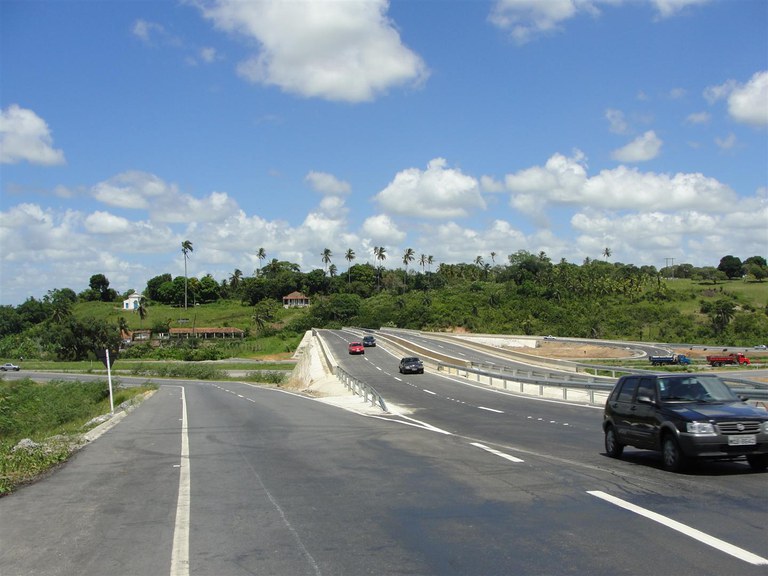 Liberação de viaduto na BR-101 melhora trânsito na região de João Pessoa