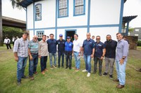 Ministério dos Transportes e DNIT vistoriam obras de readequação da linha férrea de Barra Mansa (RJ)