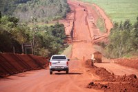 Obras em ritmo intenso na Estrada Boiadeira no Paraná