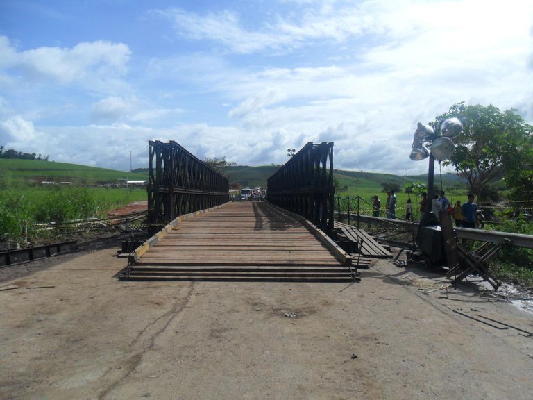 Ponte metálica do DNIT normaliza tráfego na BR-101/PE em tempo recorde