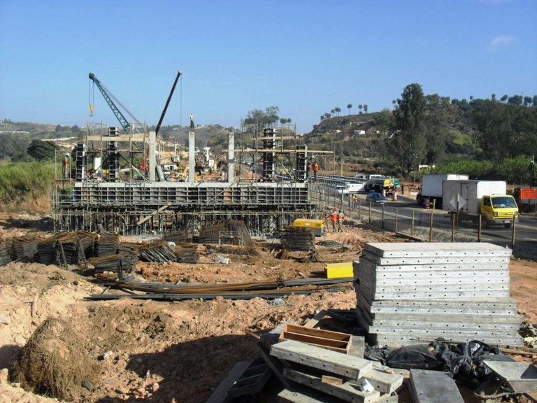 Ponte sobre rio das Velhas tem fundação concluída