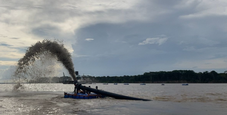 Dragagem no Amazonas