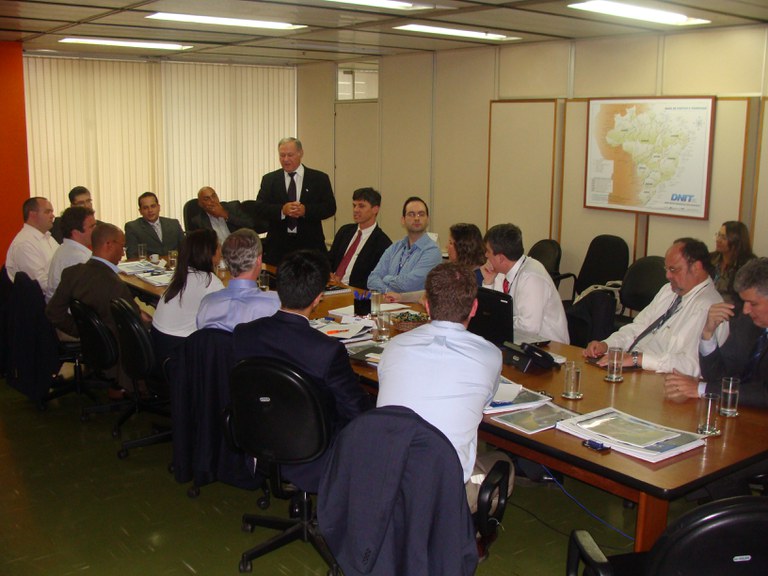 Representantes do Senado dos Estados Unidos visitam DNIT