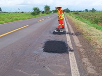 Serviços de manutenção garantem que 100% da BR-376/MS esteja em condições adequadas de trafegabilidade