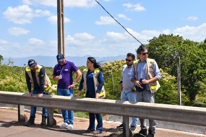 Inspeção na ponte binacional